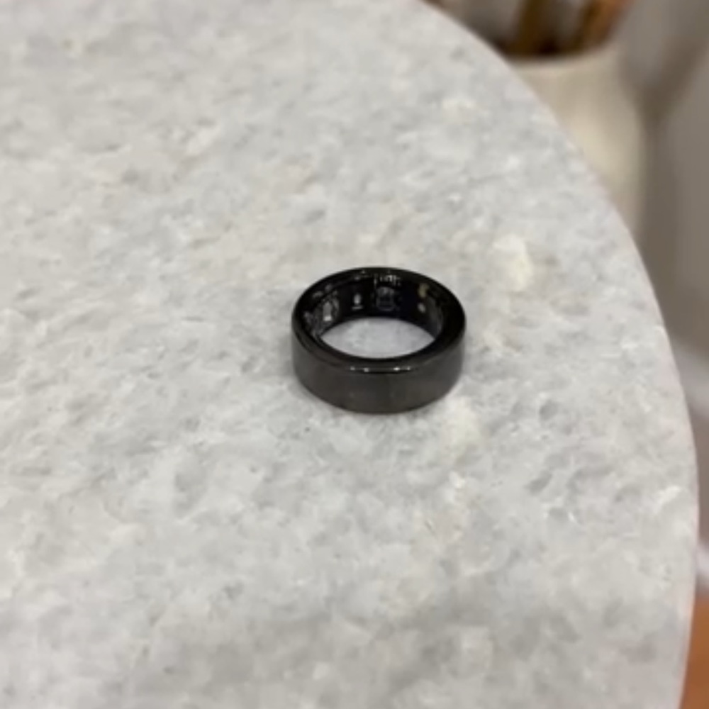 Oura ring